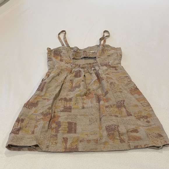 Urban Outfitters Women Top or Dress Medium NWT - Picture 2 of 14